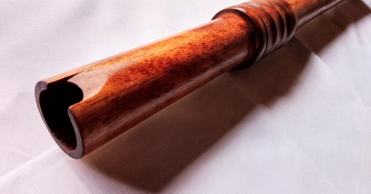 QUENA & QUENACHO | HIKARU IWAKAWA